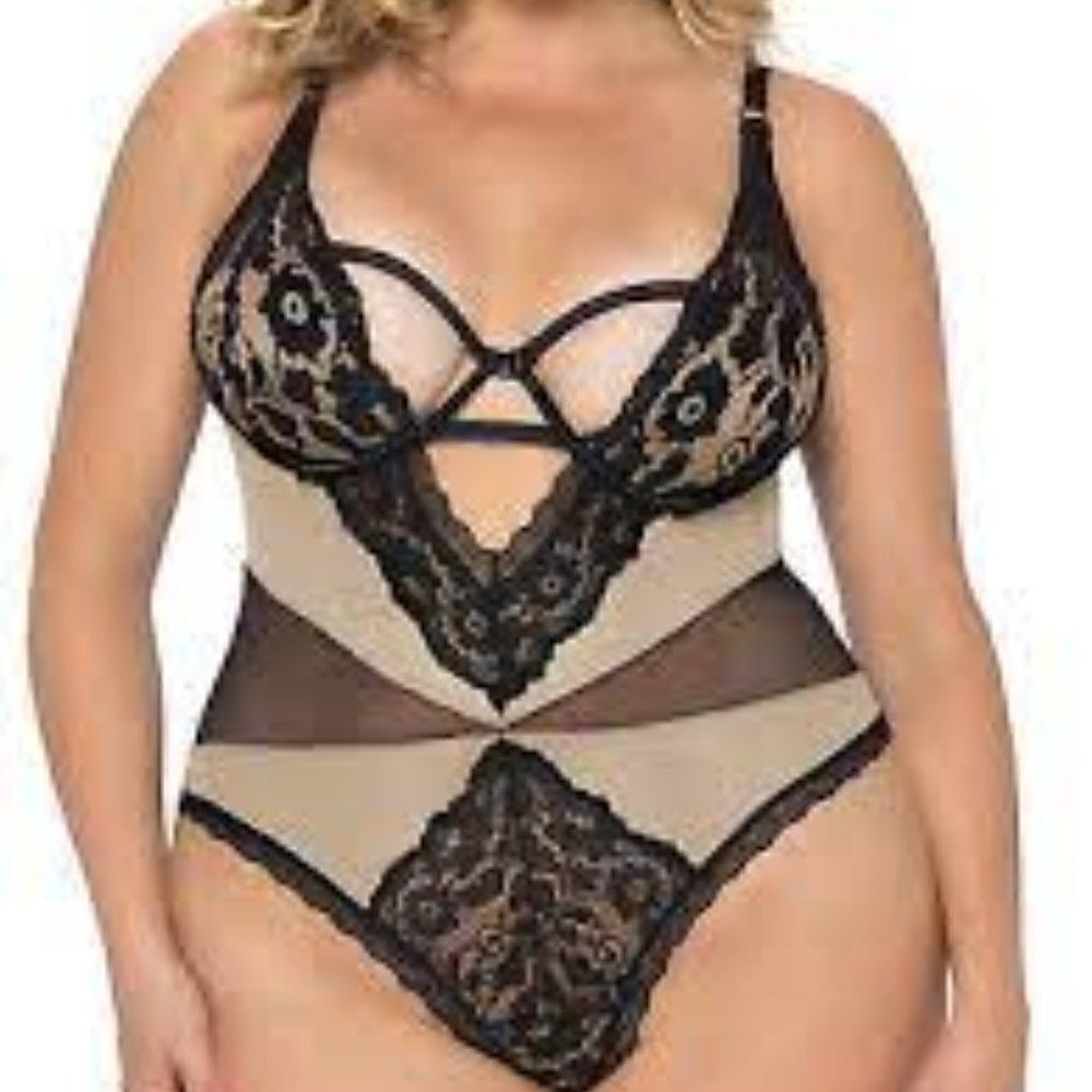 Oh la la Cheri Paris Lace/Mesh Molded Cup Teddy  Black/Nude Size 2X
